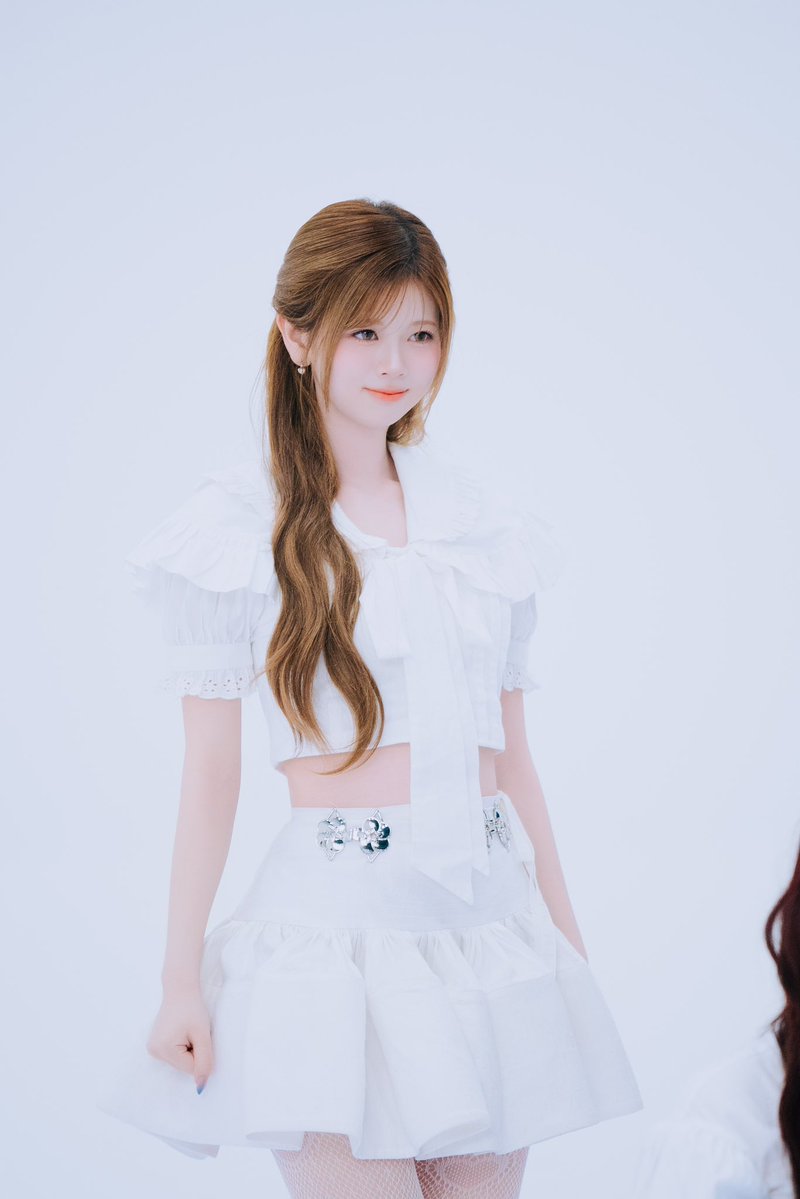 Latest photo of NiziU