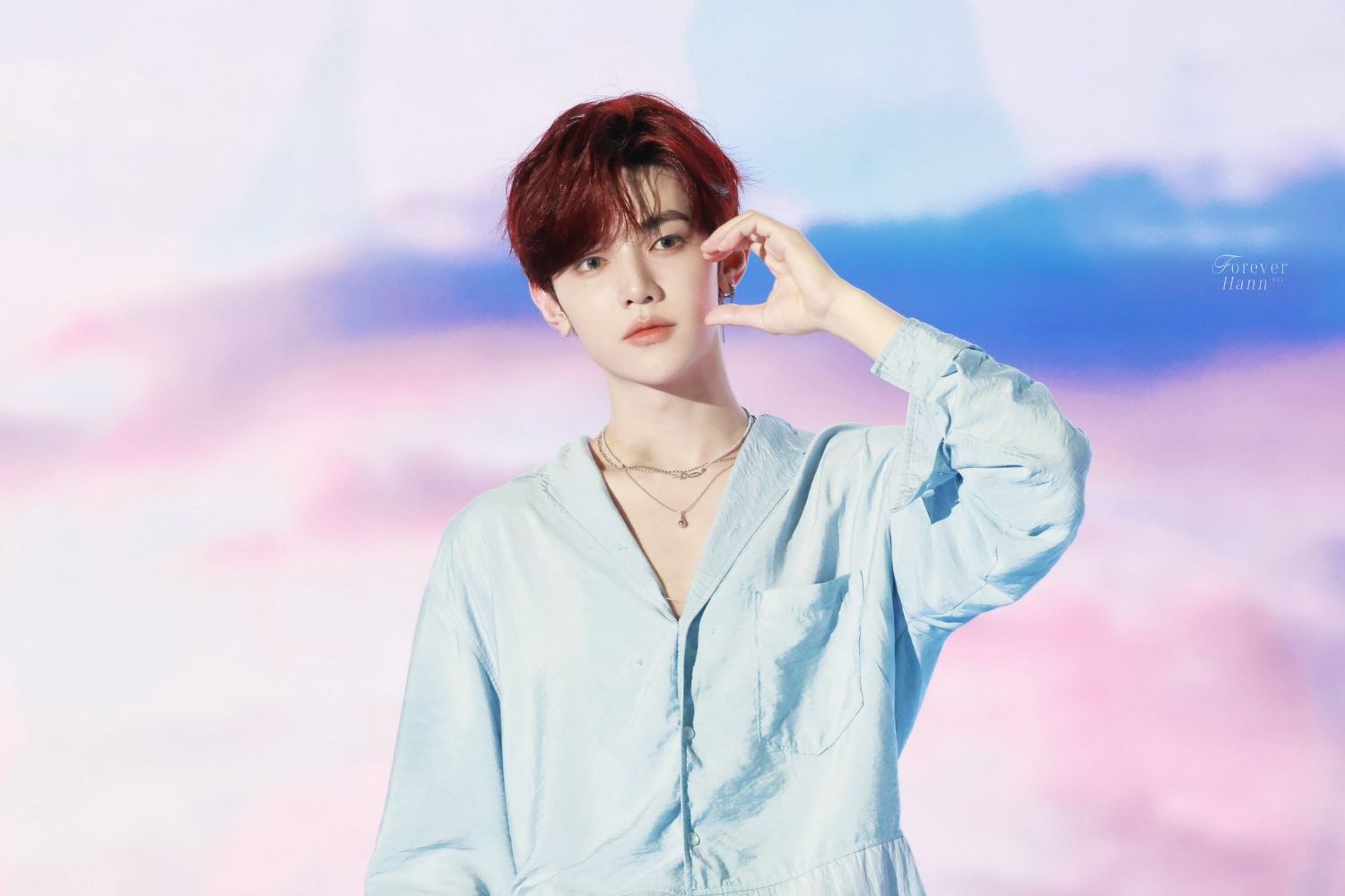 Hot post catching attention from 자유게시판's fandom