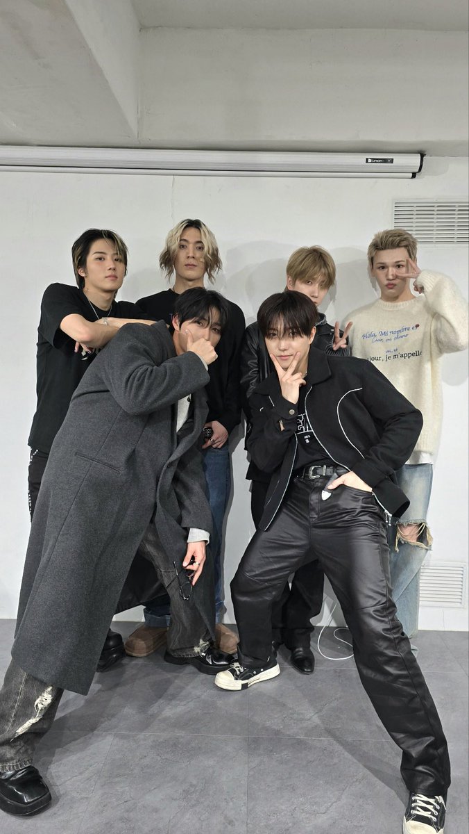 Latest photo of JUST B