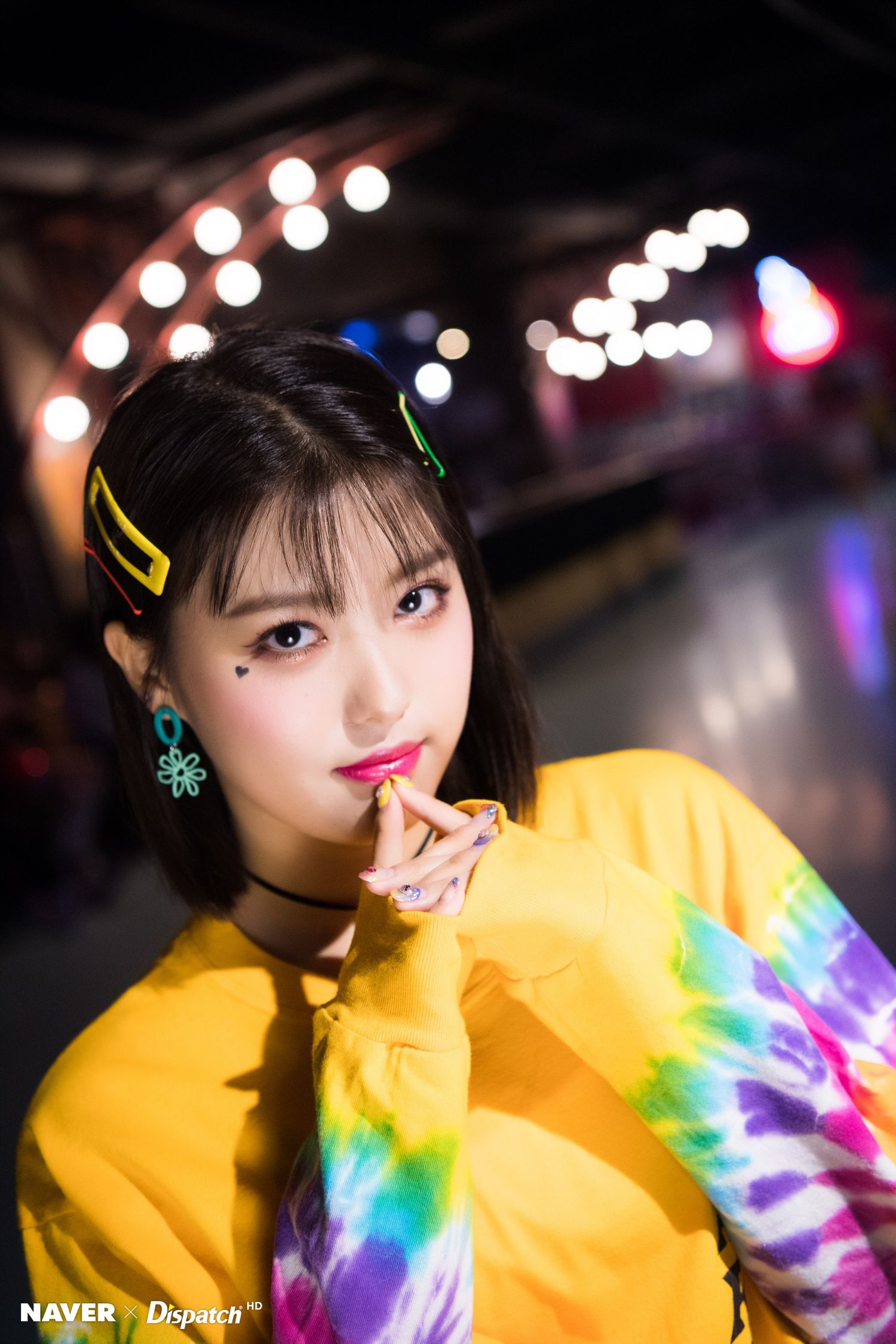 Behind-the-scenes cut of MOMOLAND