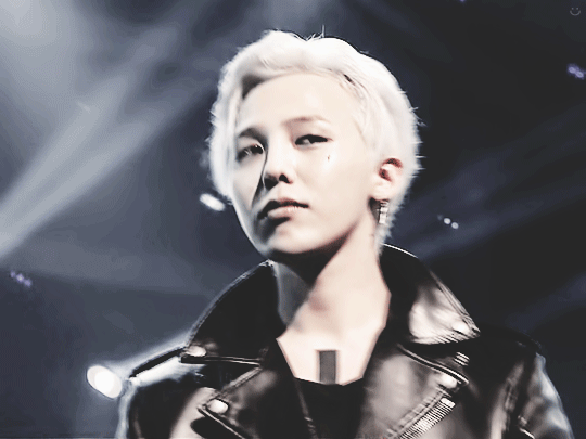 Behind-the-scenes cut of G-DRAGON (BIGBANG)