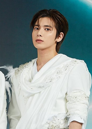 太顯 (TOMORROW X TOGETHER)的最新活動照片