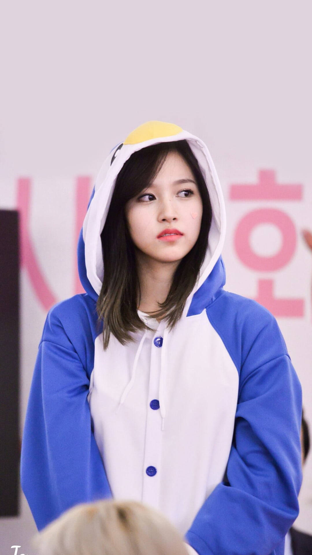 Today's most popular wallpaper in the Mina (TWICE) community
