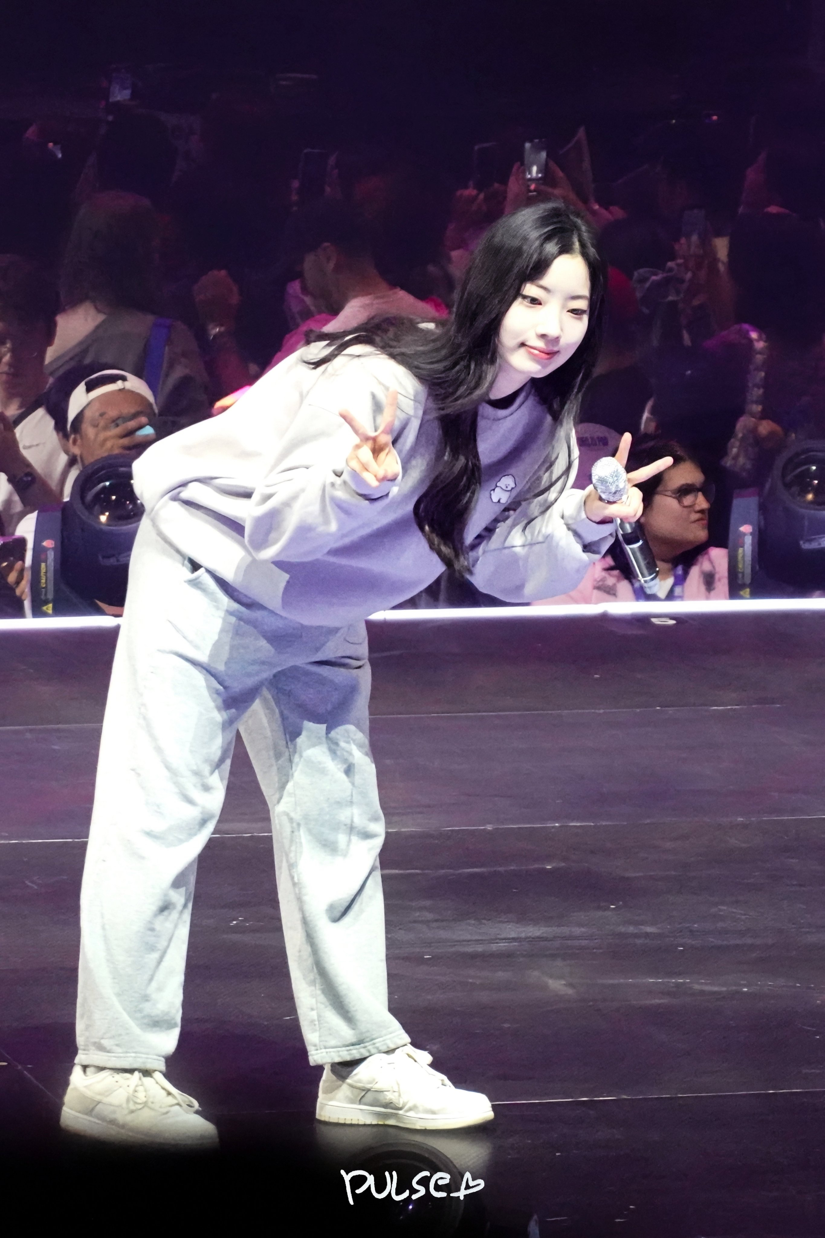 ダヒョン (TWICE)の舞台裏ショット