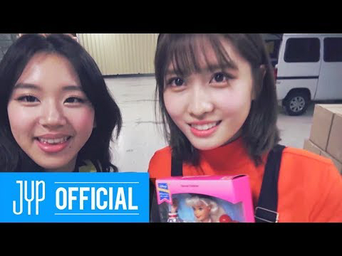 Foto terbaru Momo (TWICE)