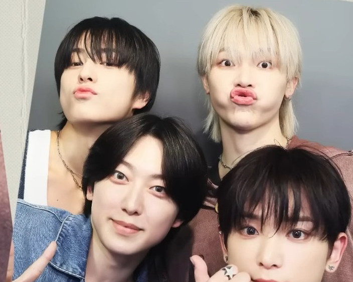 A moment captured by Nicholas (&TEAM)'s fan