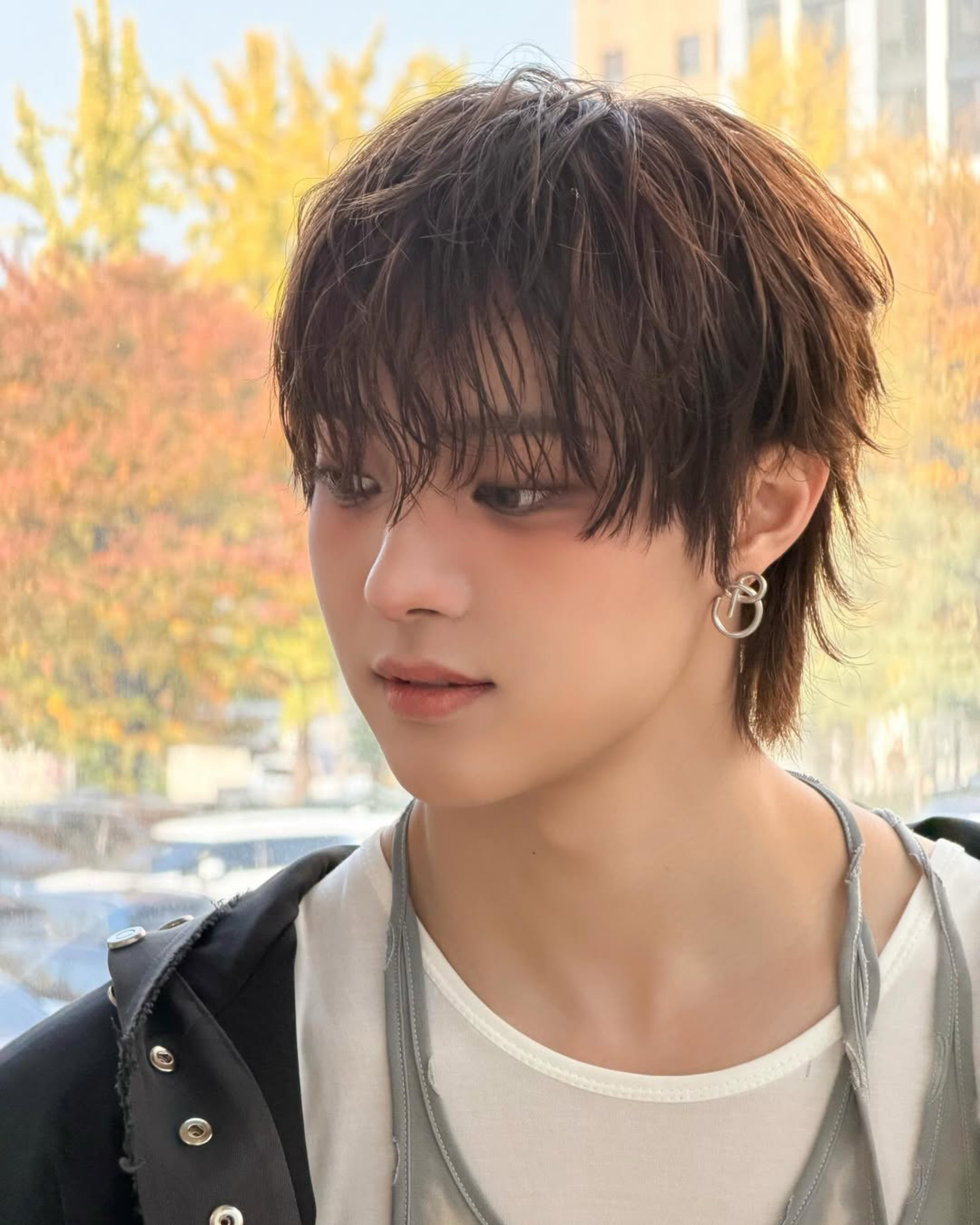 Behind-the-scenes cut of EJ (&TEAM)