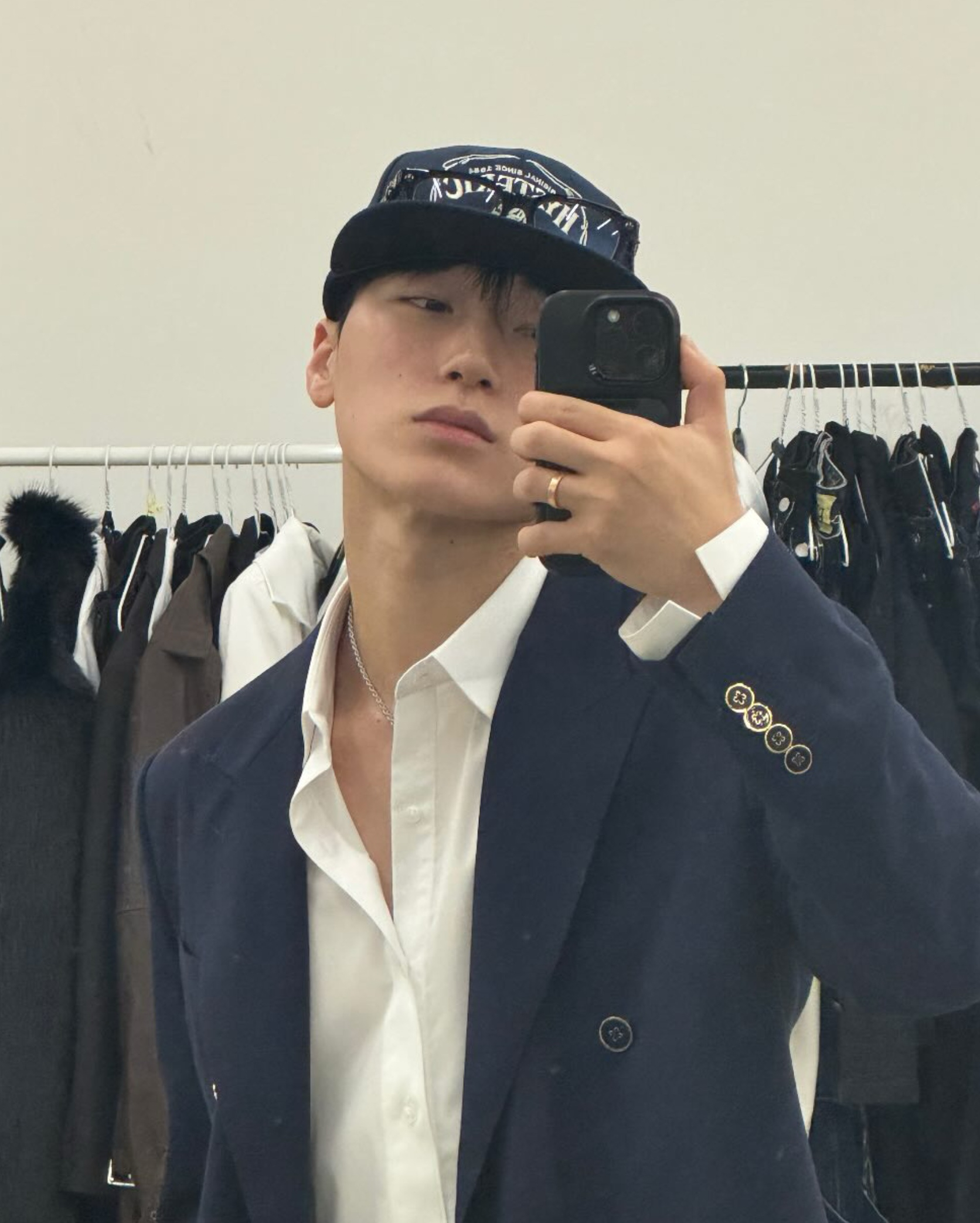 A moment captured by San (ATEEZ)'s fan