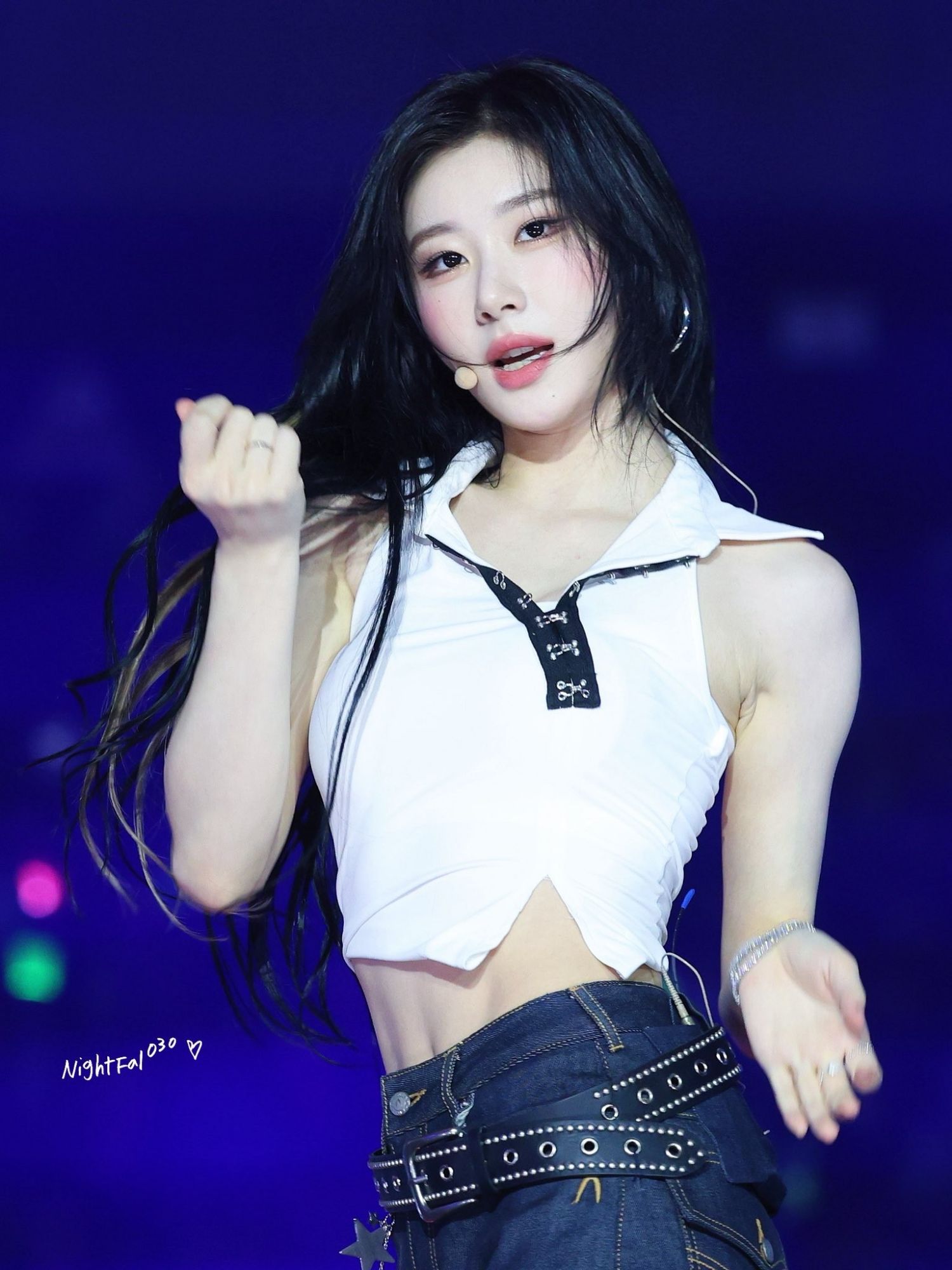 Recent activity shot of Chaeryeong (ITZY)