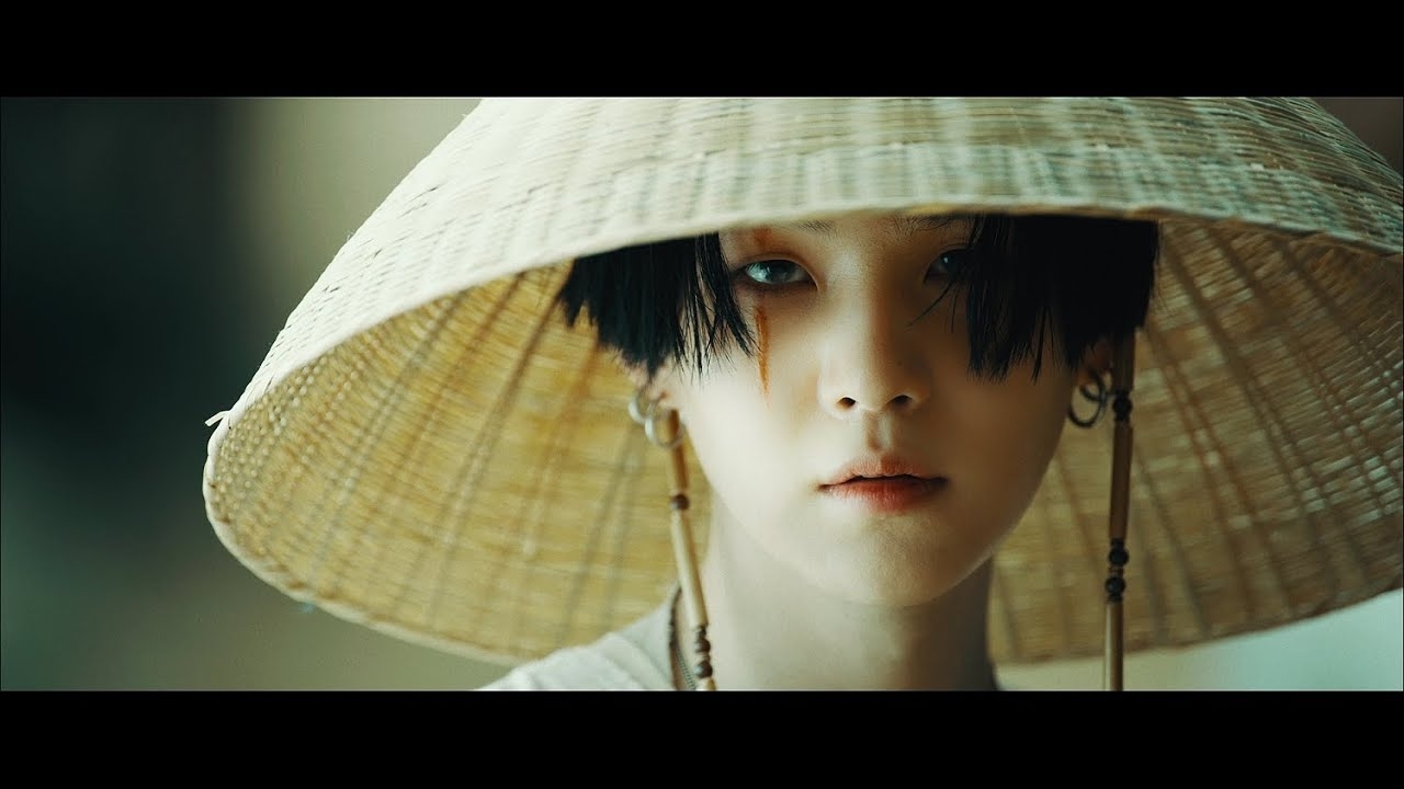 SUGA (防弹少年团)的幕后花絮