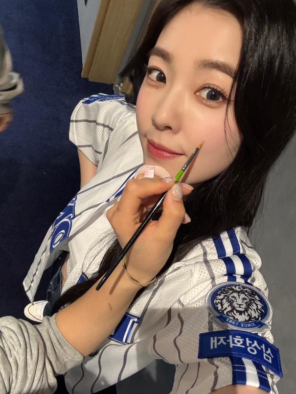Behind-the-scenes cut of Irene (Red Velvet)