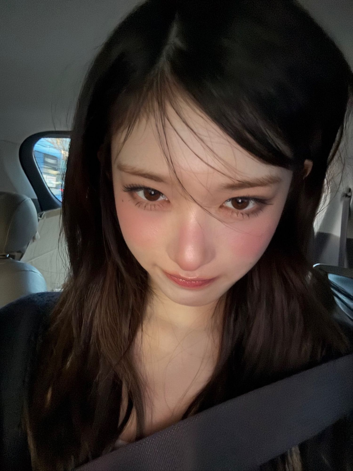 Recent activity shot of Leeseo (IVE)