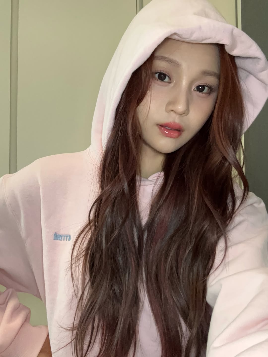 Latest photo of Umji (GFRIEND, VIVIZ)