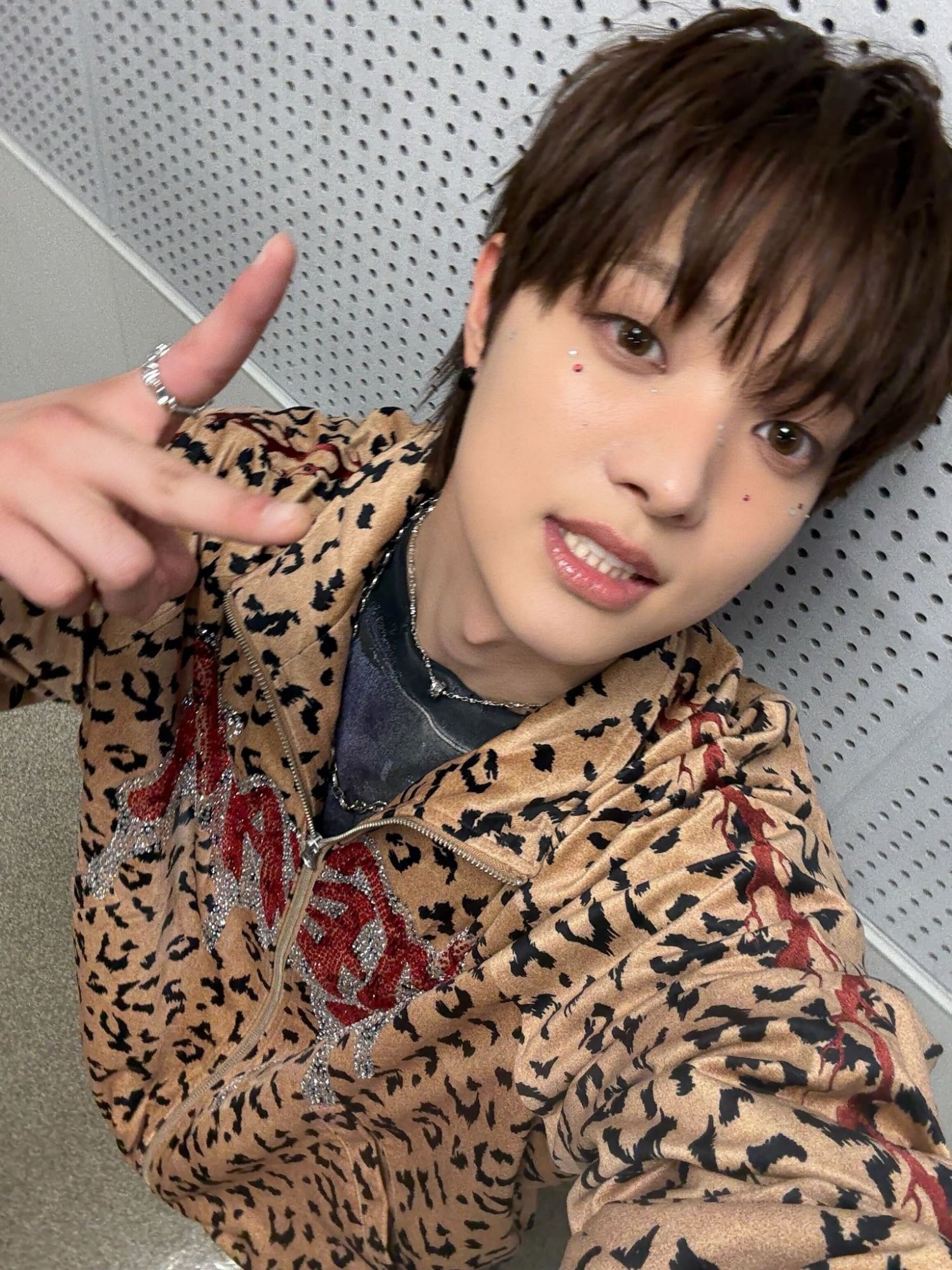EJ (&TEAM)的幕后花絮