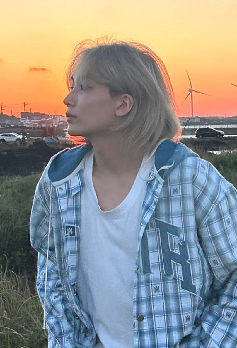 Latest photo of Jeonghan (SEVENTEEN)