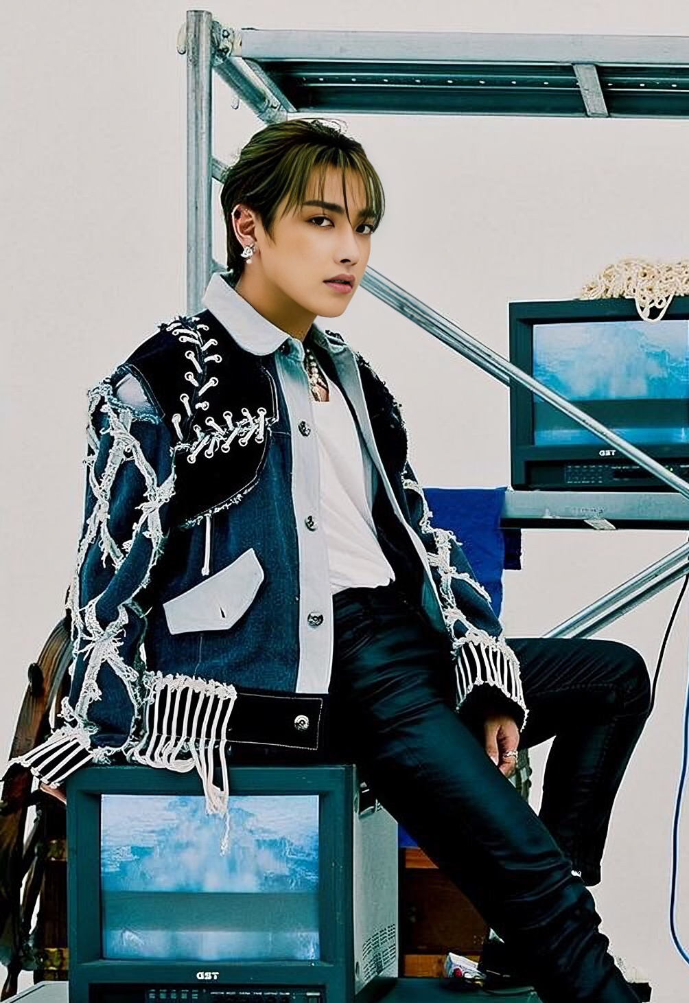 弘中 (ATEEZ)的幕后花絮