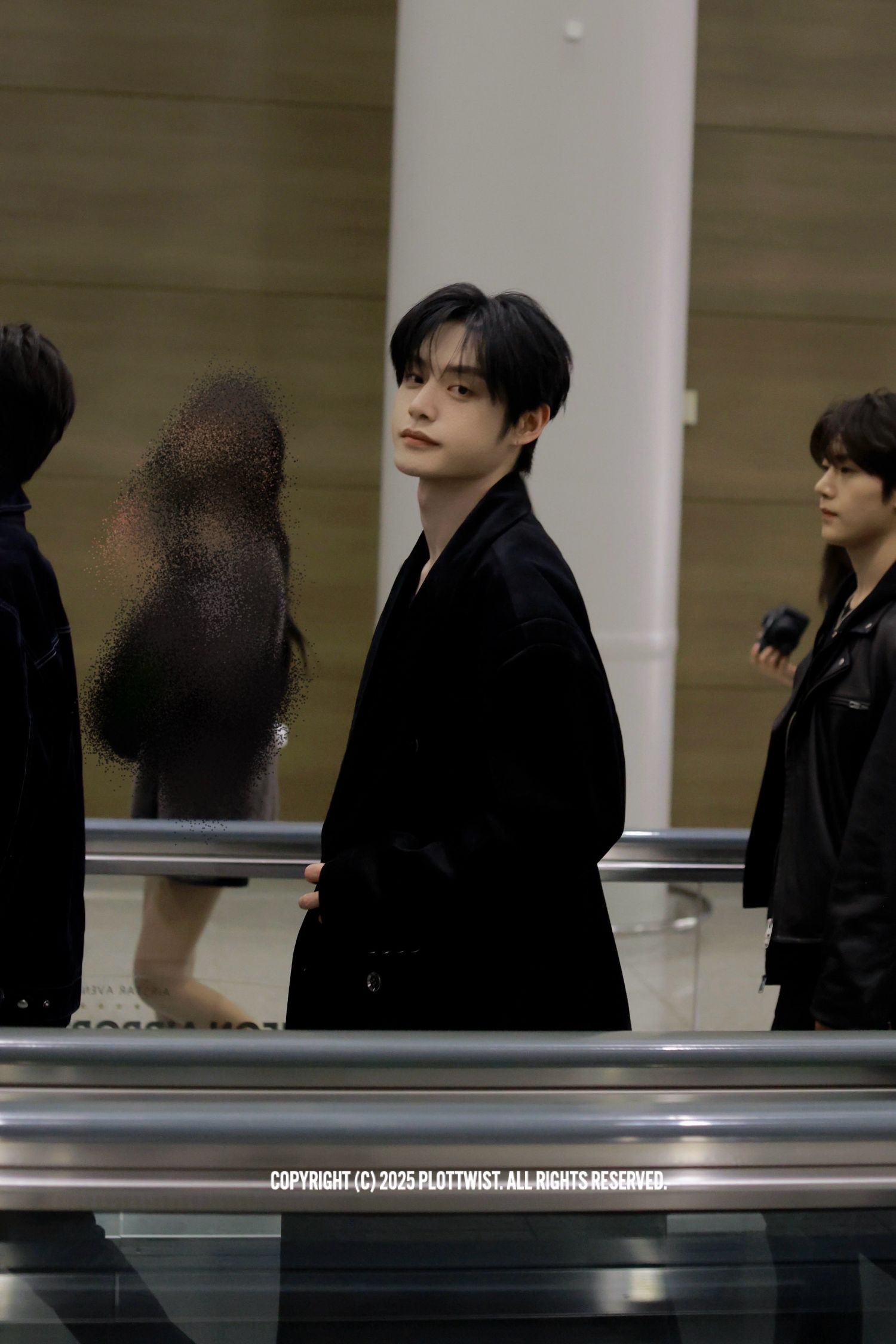 A moment captured by Kim Jiwoong (ZEROBASEONE)'s fan