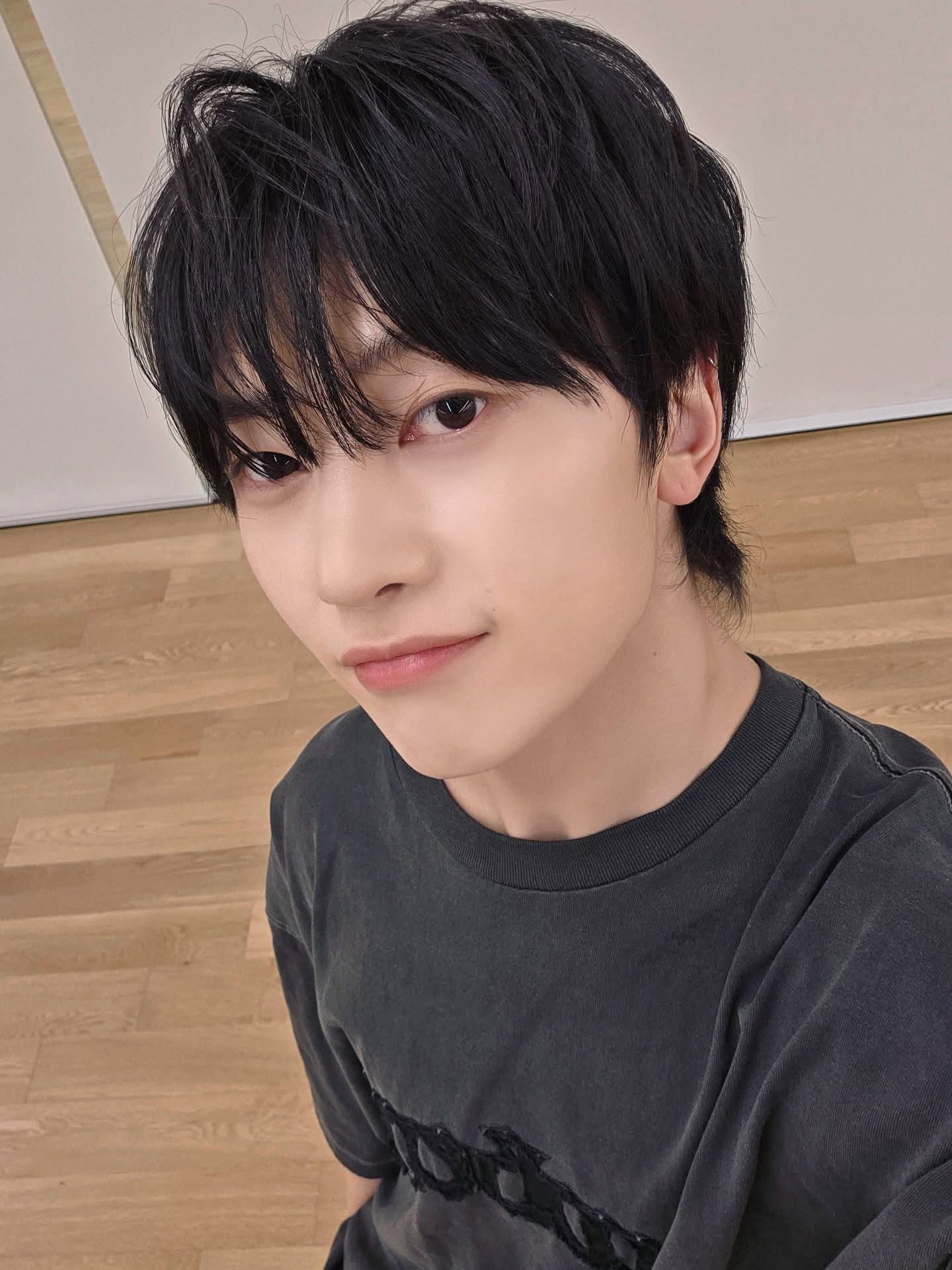 Behind-the-scenes cut of Seok Matthew (ZEROBASEONE)