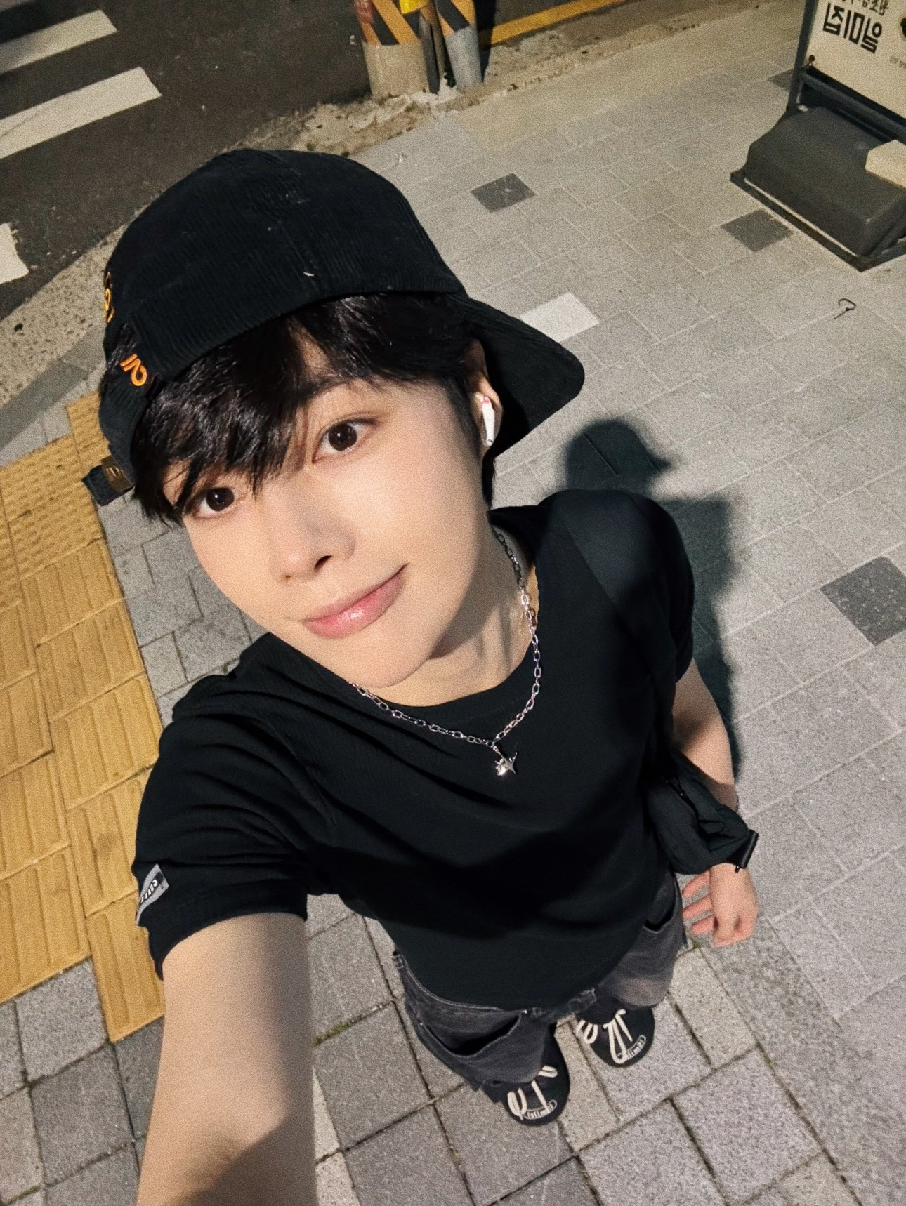 Recent activity shot of Hanbin (TEMPEST)