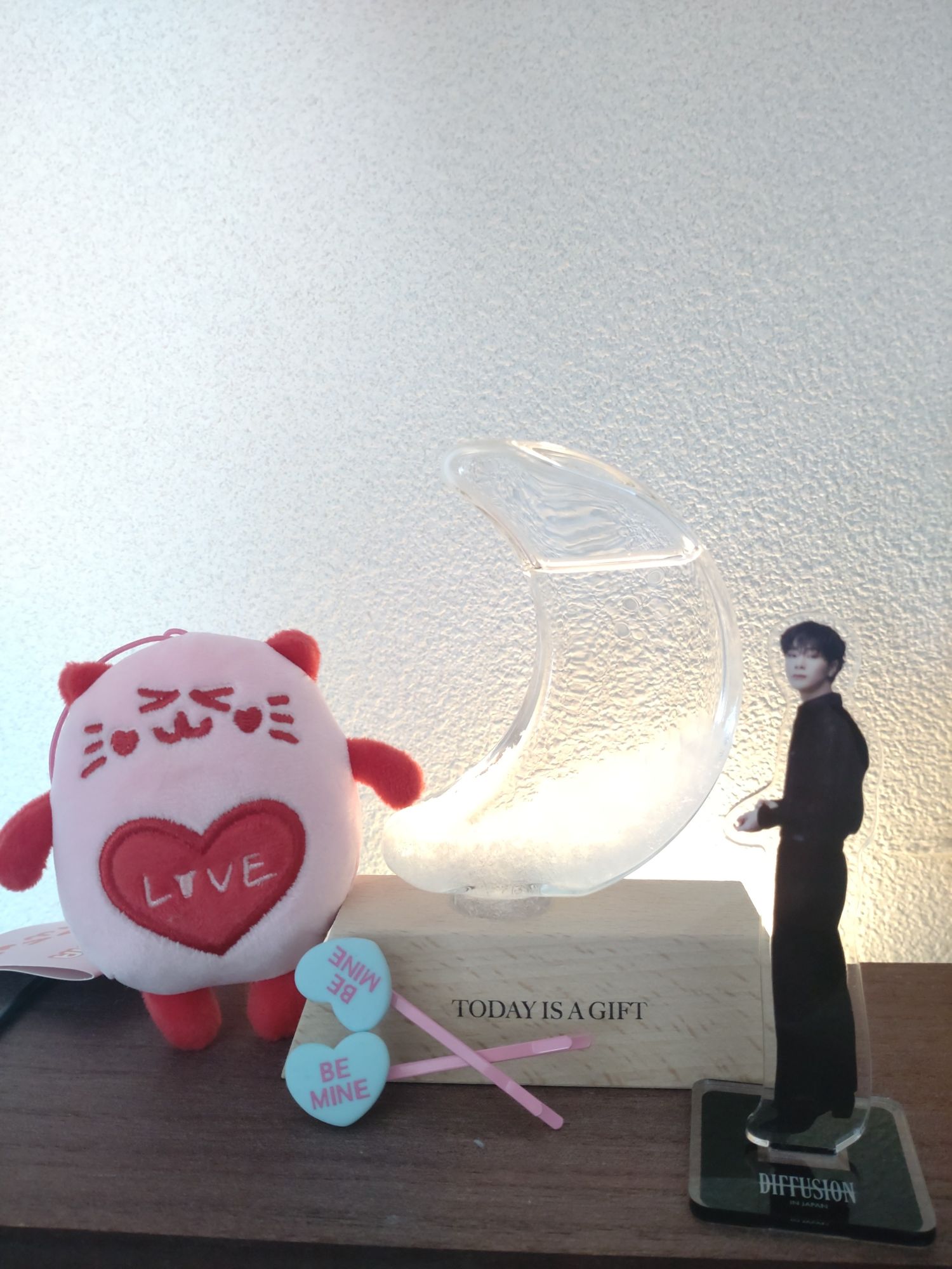 Behind-the-scenes cut of Moonbin (ASTRO)