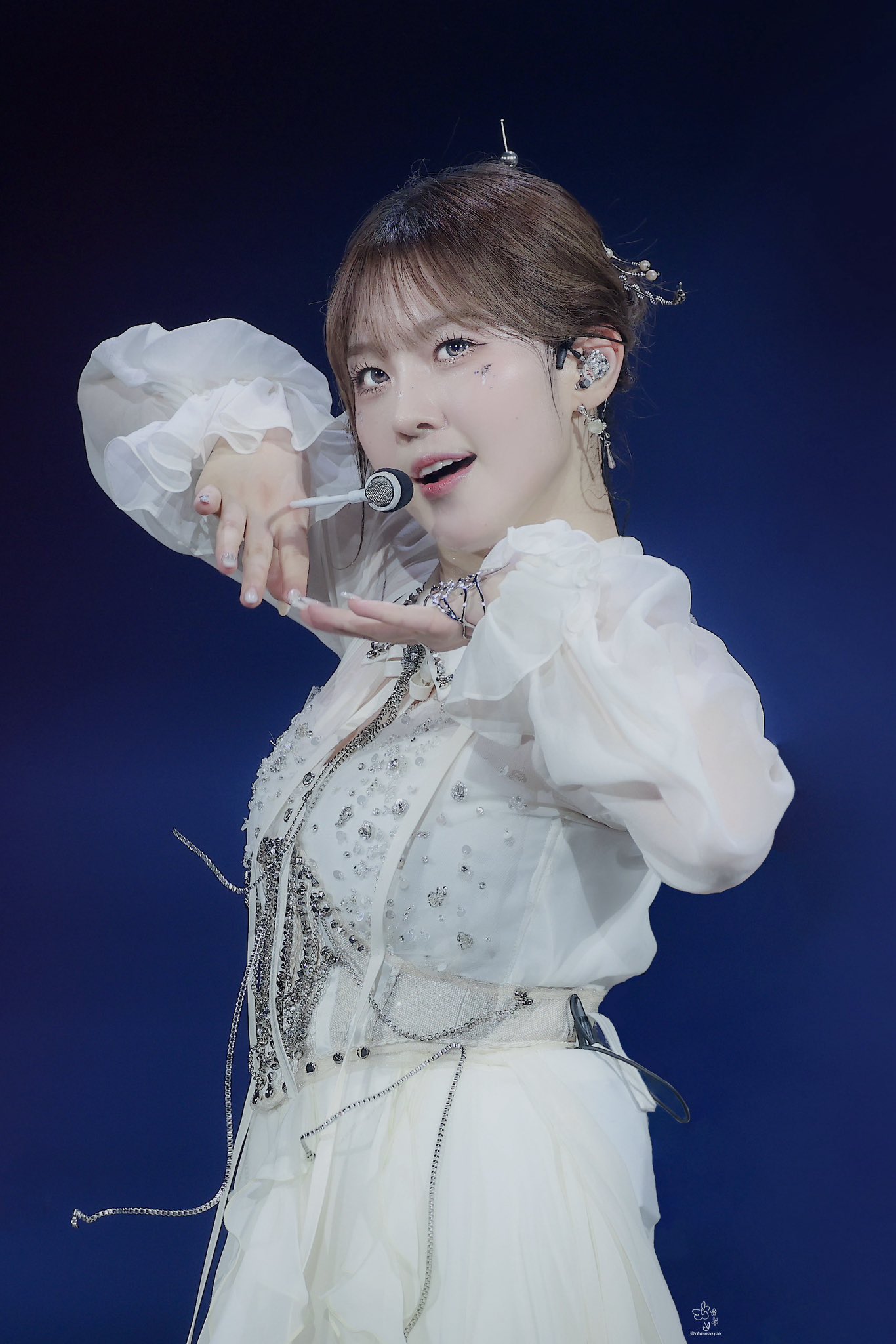 A moment captured by Kim Chaehyun (Kep1er)'s fan