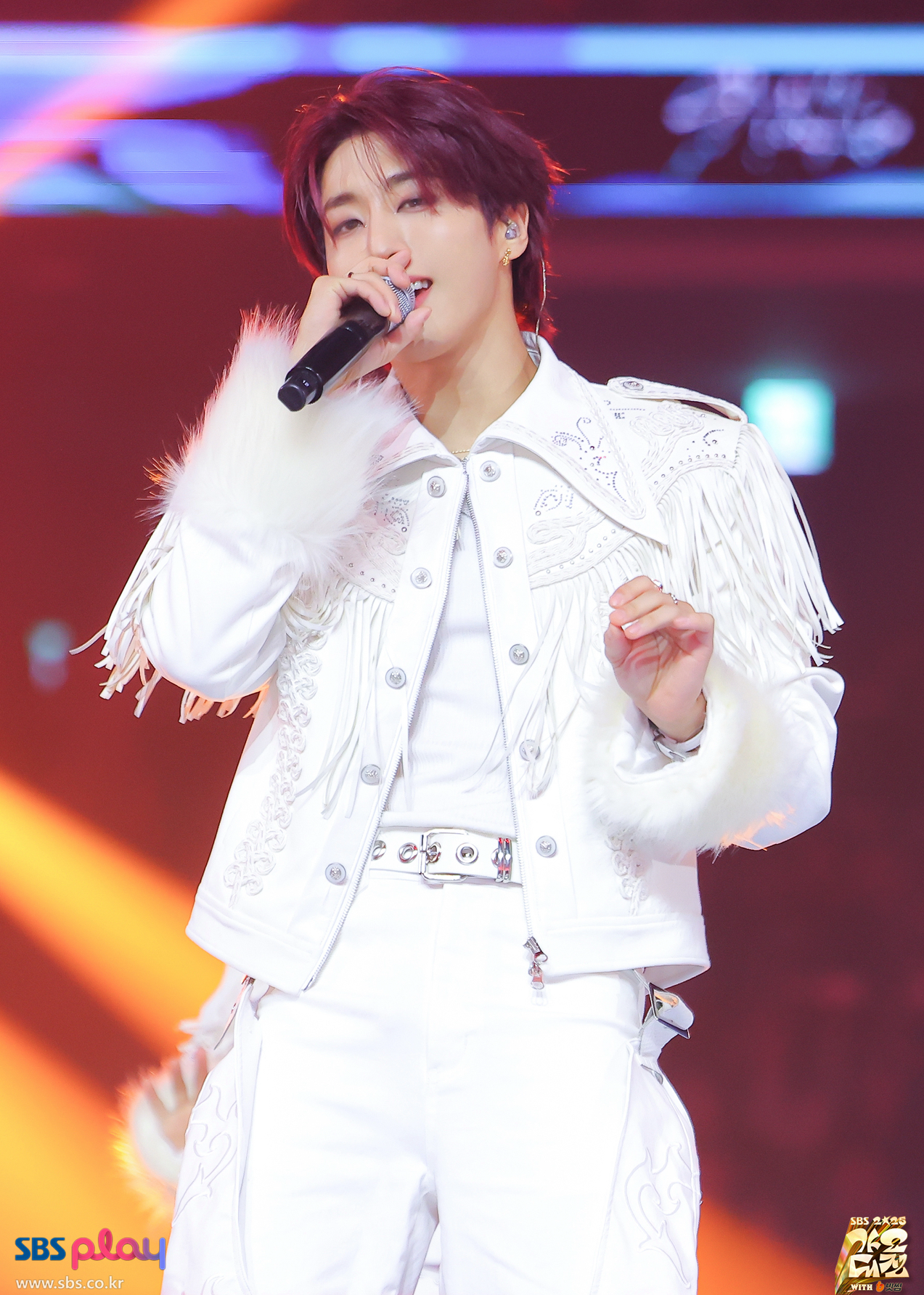 Recent activity shot of HAN (Stray Kids)