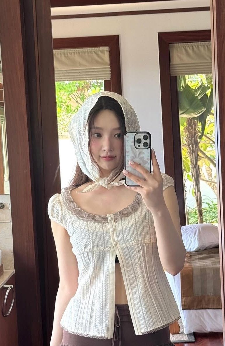 Latest photo of Joy (Red Velvet)