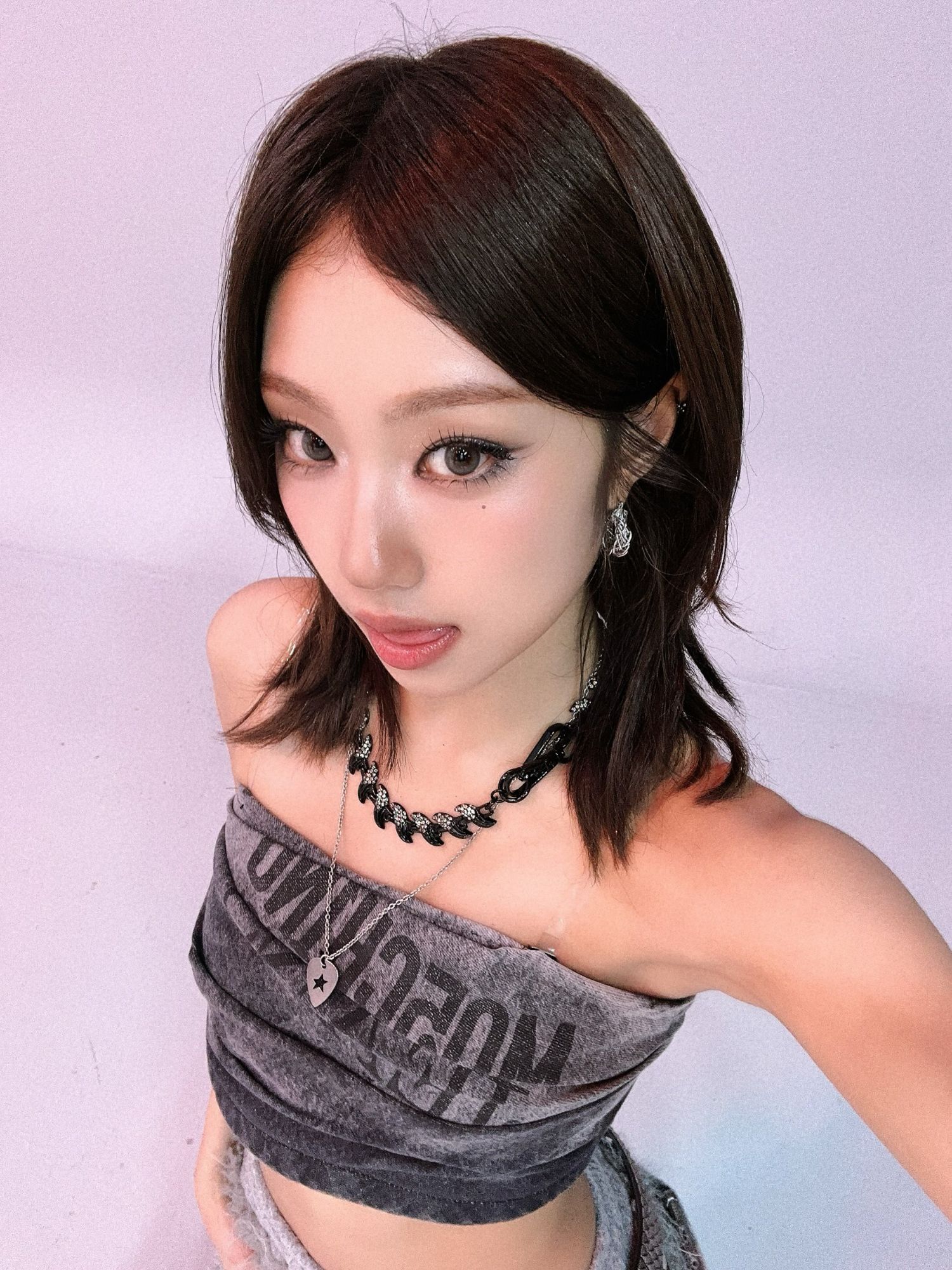 Recent activity shot of Choi Jungeun (izna)