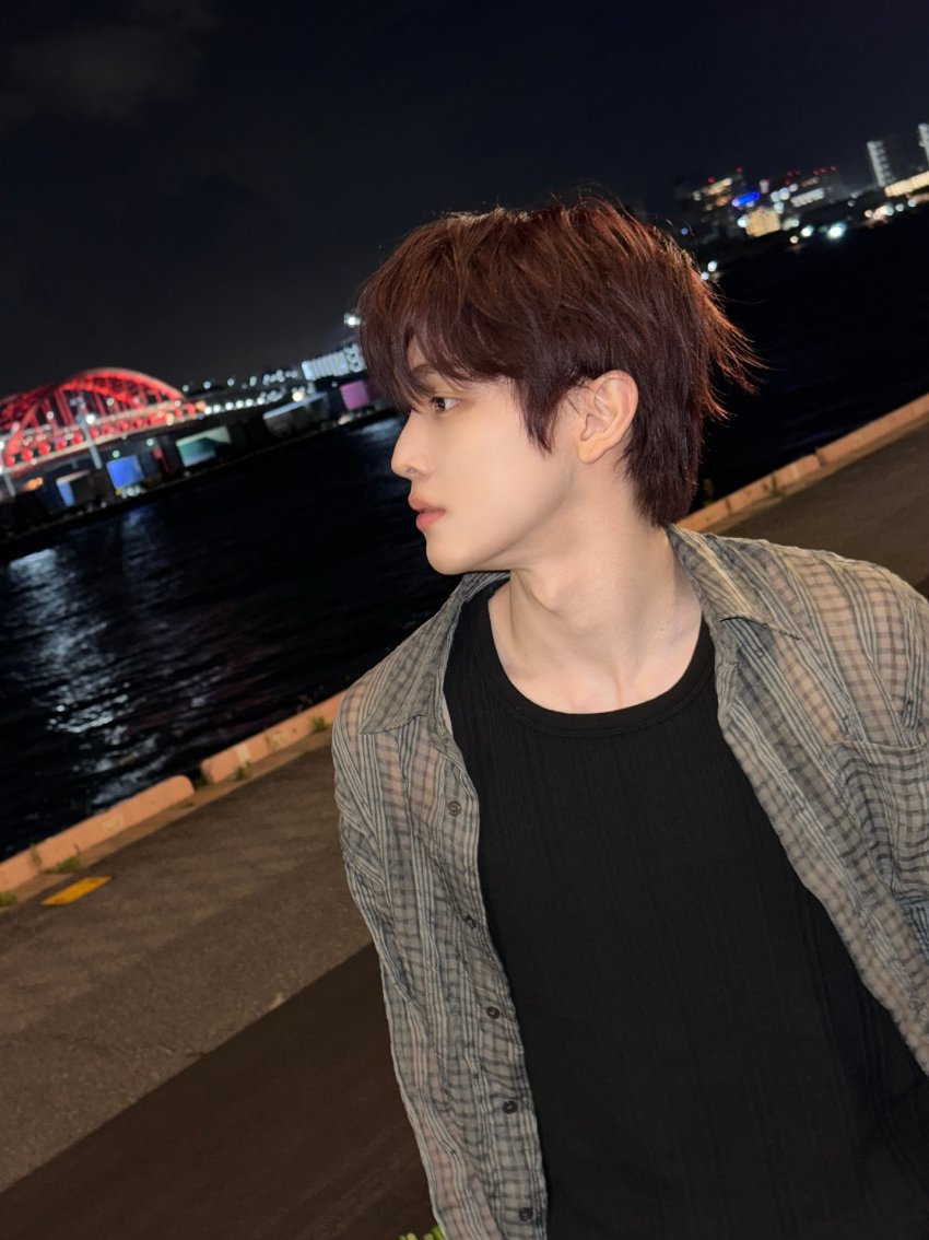 Latest photo of Sungchan (RIIZE)