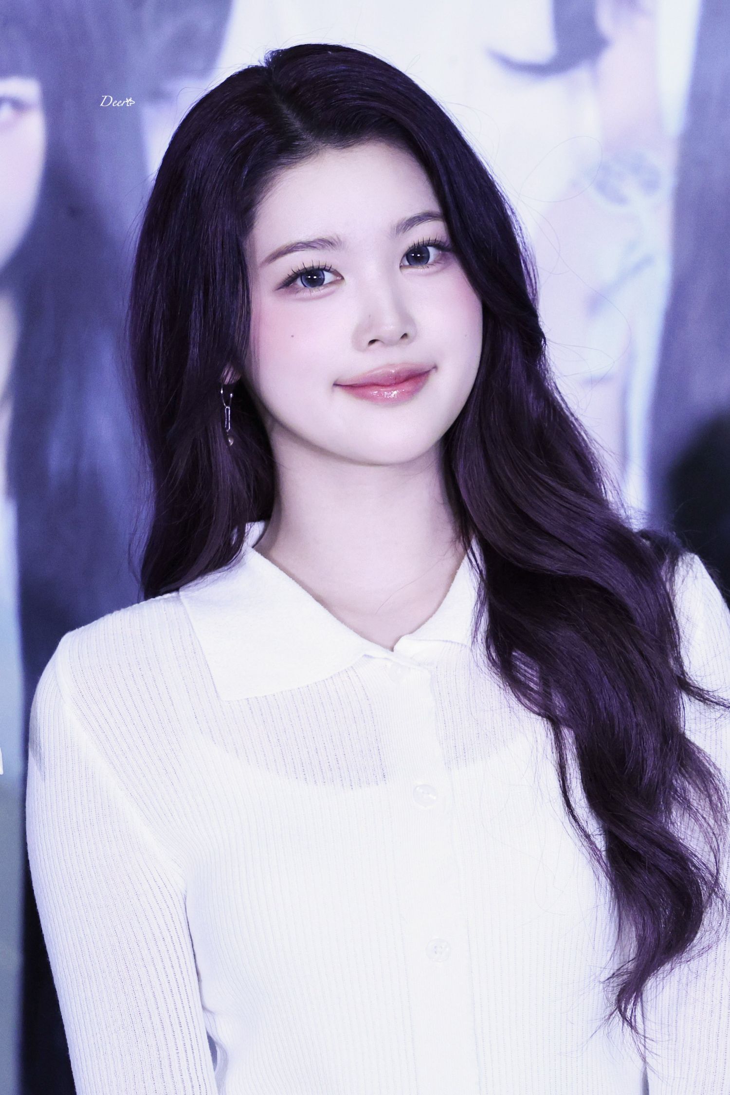 Behind-the-scenes cut of A-na (Hearts2Hearts)