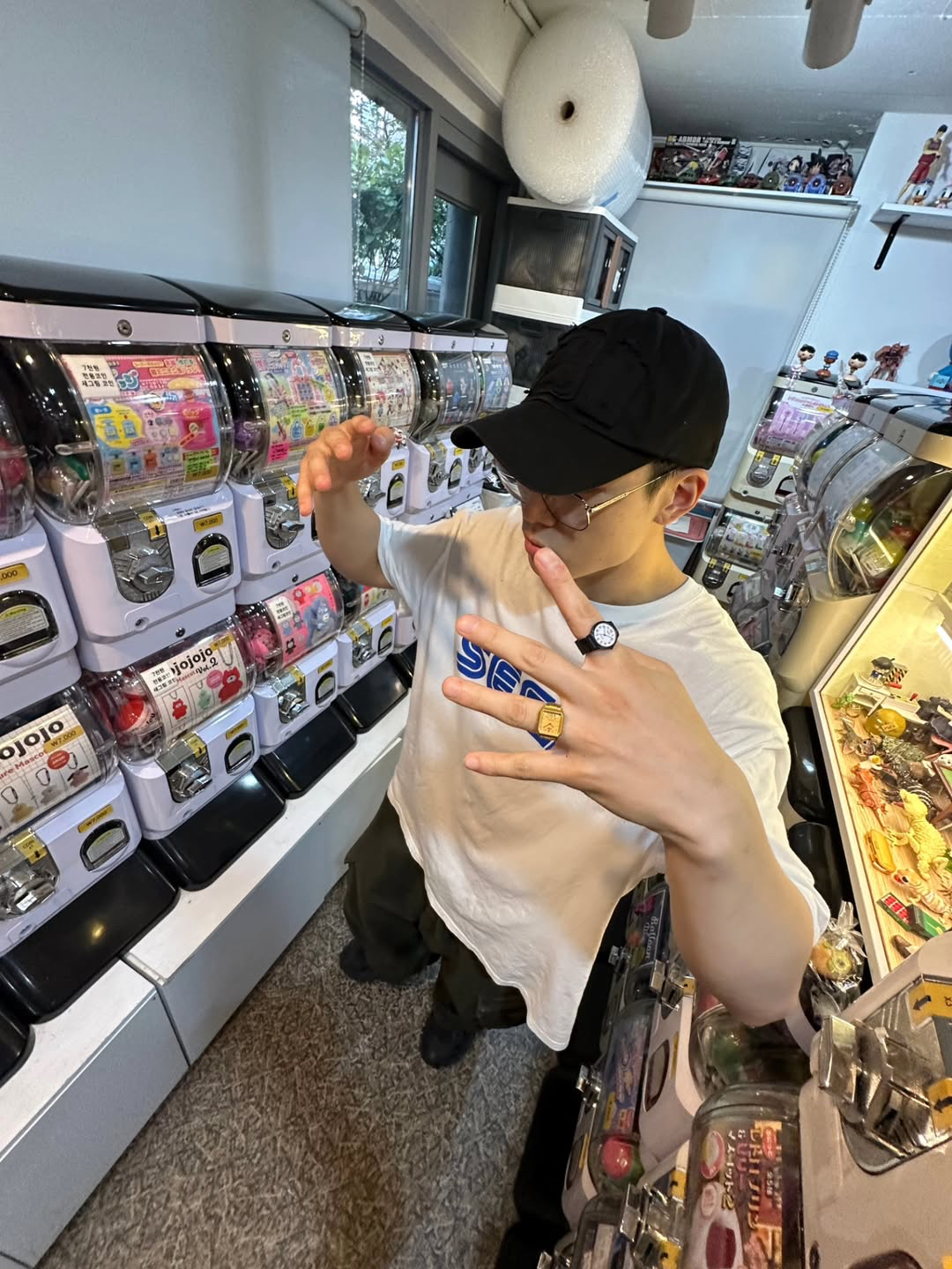 A moment captured by BOBBY (iKON)'s fan