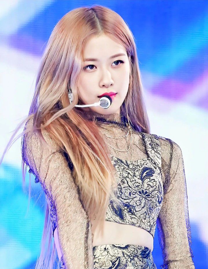 ロゼ (BLACKPINK)の最新写真