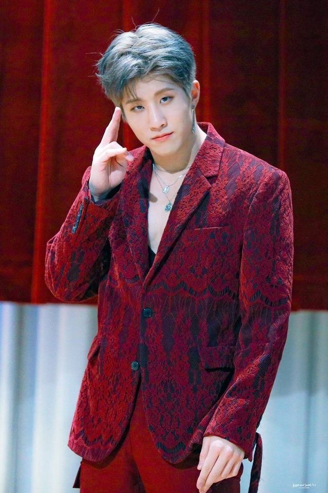 Foto aktivitas terbaru Jinjin (ASTRO)