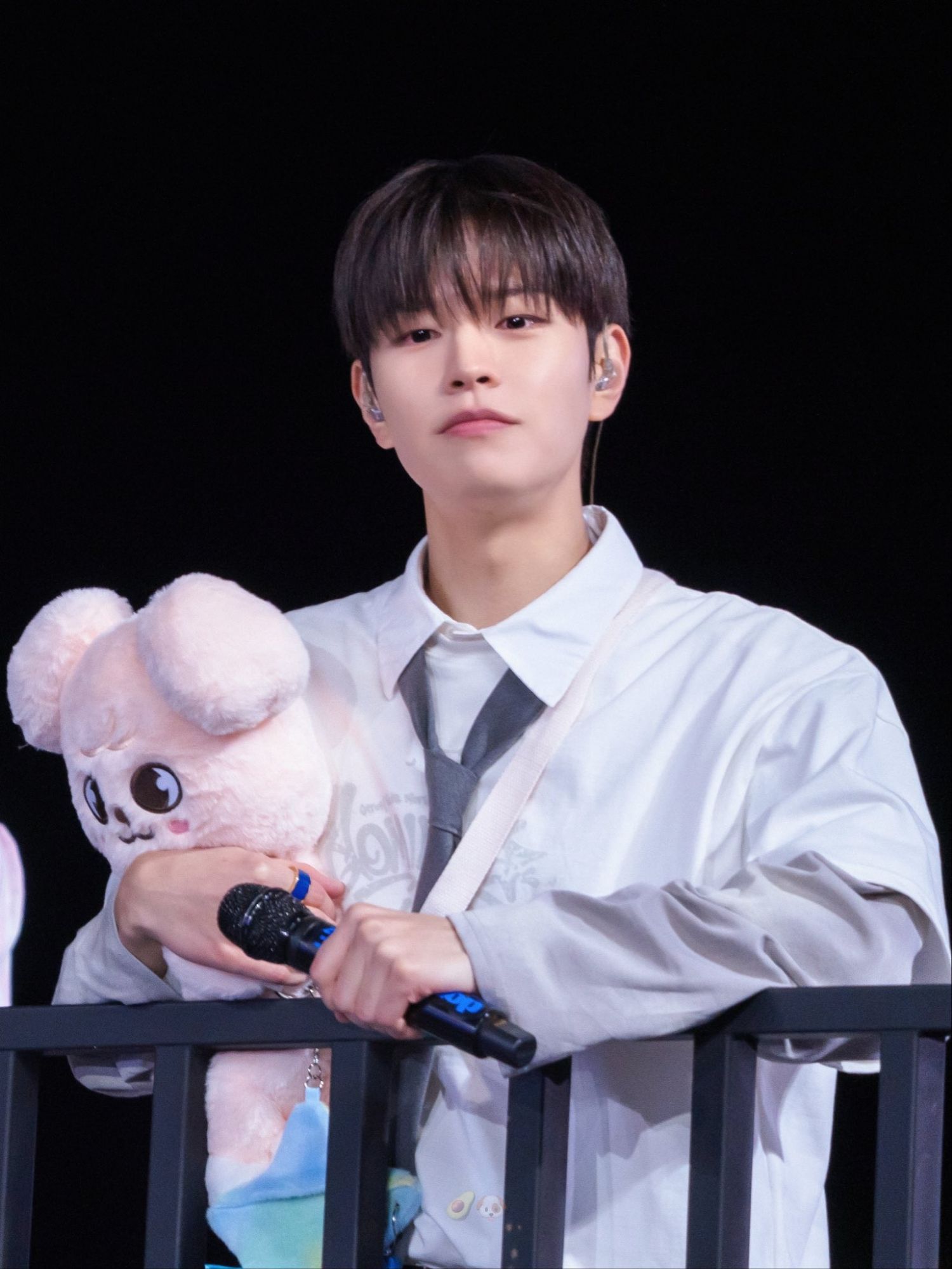 Latest photo of Seungmin (Stray Kids)