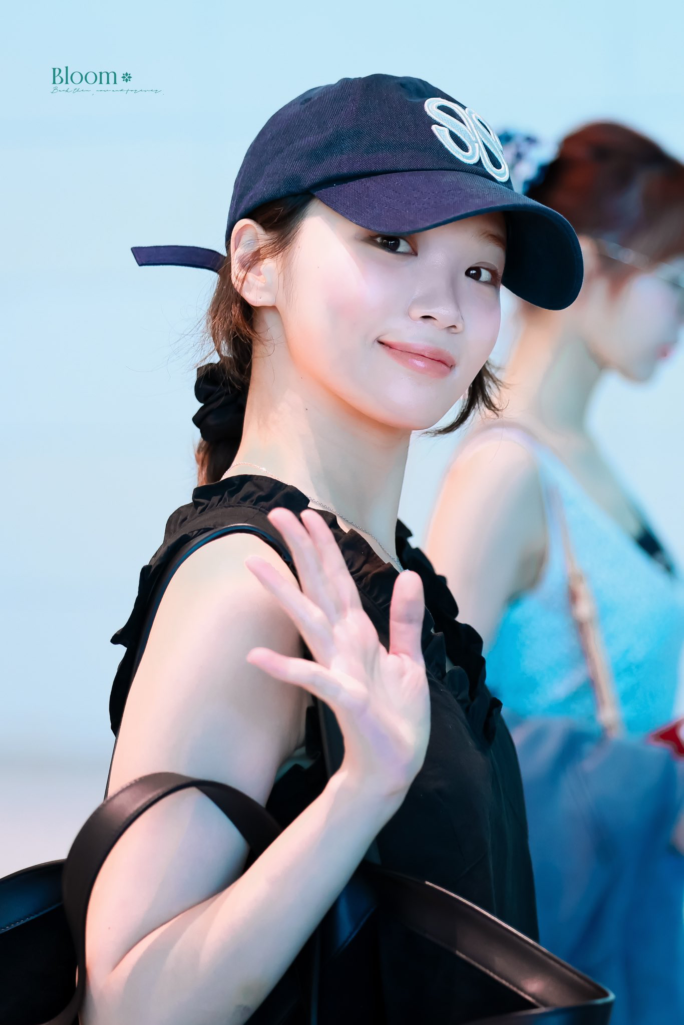 김채원 (르세라핌)의 비하인드 컷