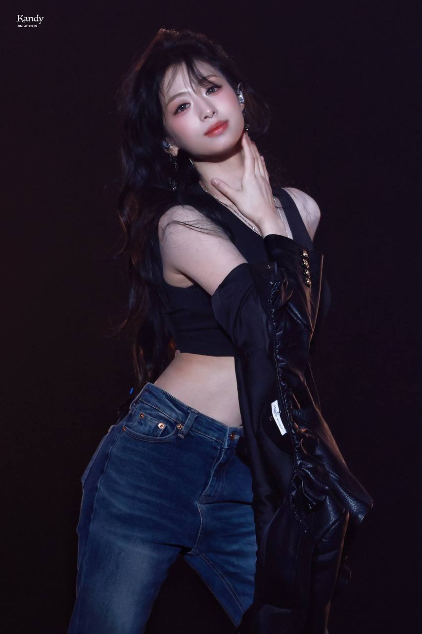 雅譞 (BABYMONSTER)的最新照片