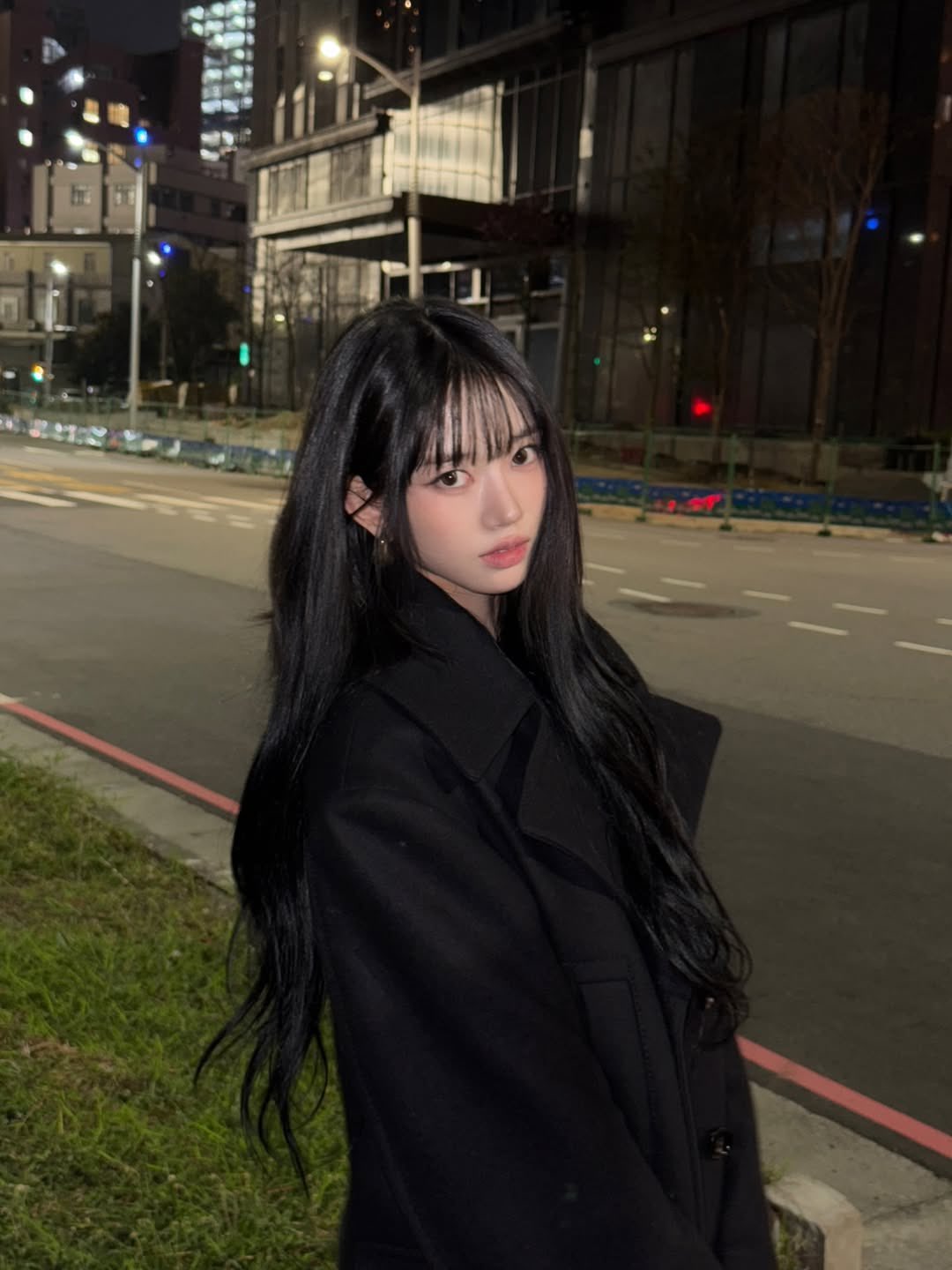 Recent activity shot of Sooin (MEOVV)