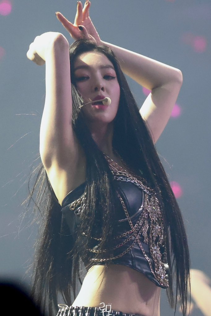 Behind-the-scenes cut of Irene (Red Velvet)