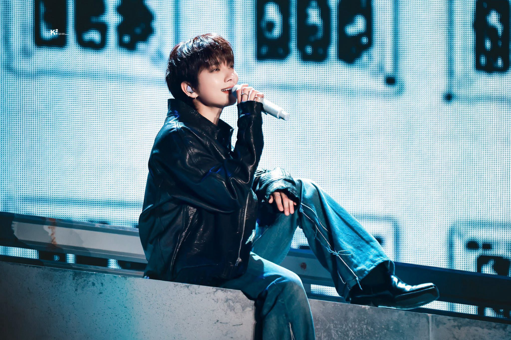 Behind-the-scenes cut of Joshua (SEVENTEEN)