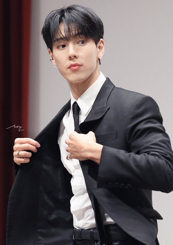 셔누 (몬스타엑스)의 비하인드 컷