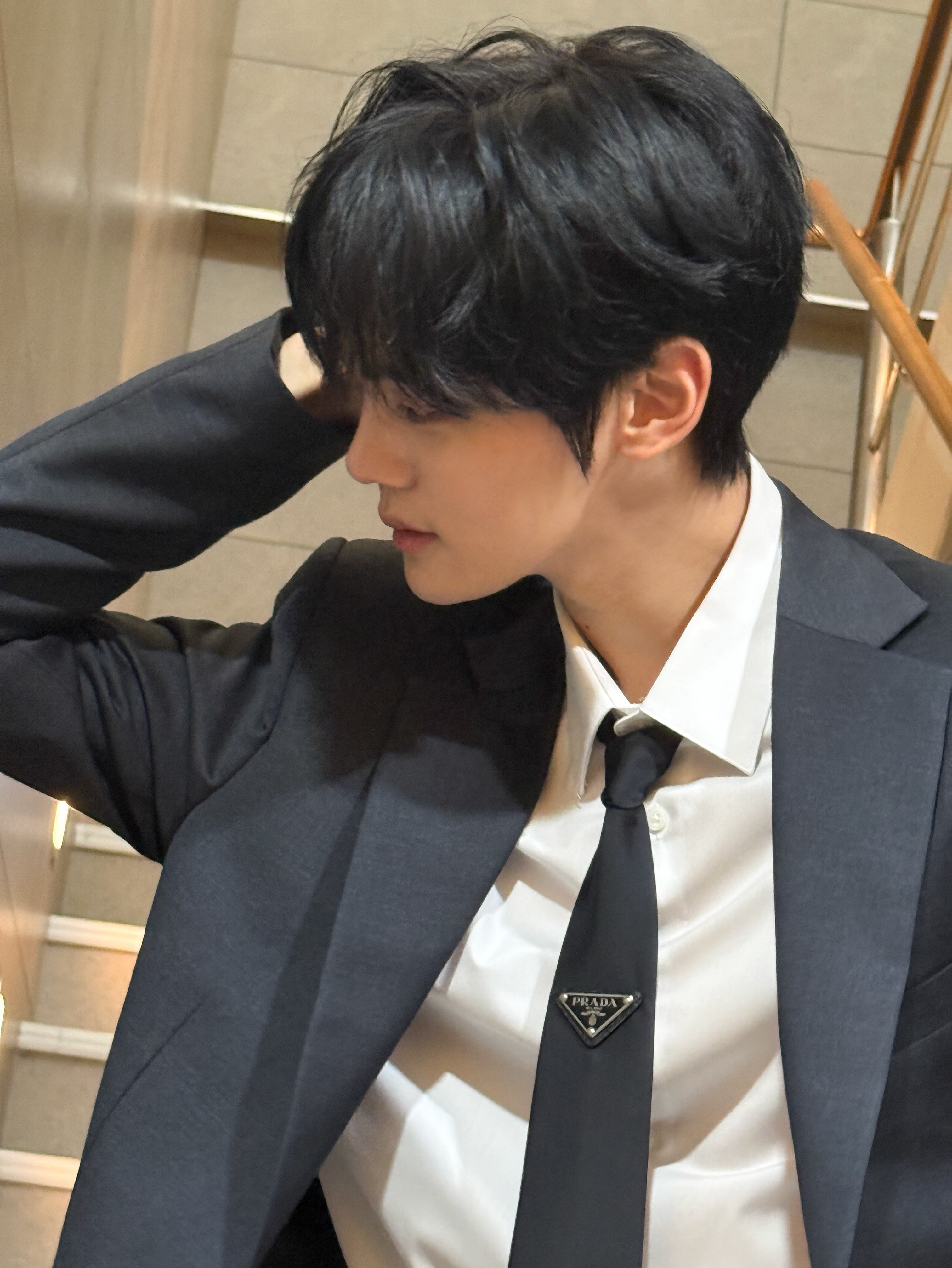 Latest photo of Kim Gyuvin (ZEROBASEONE)