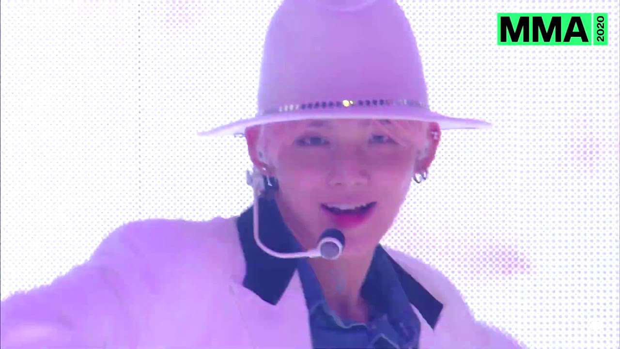 A moment captured by TOMORROW X TOGETHER's fan