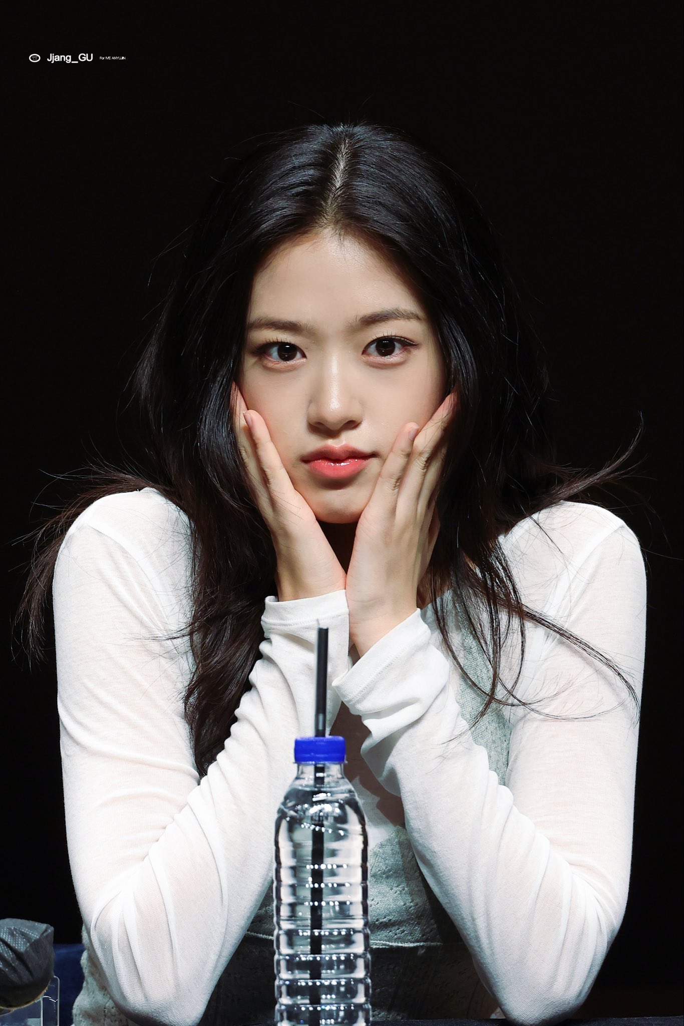 Latest photo of An Yujin (IVE)