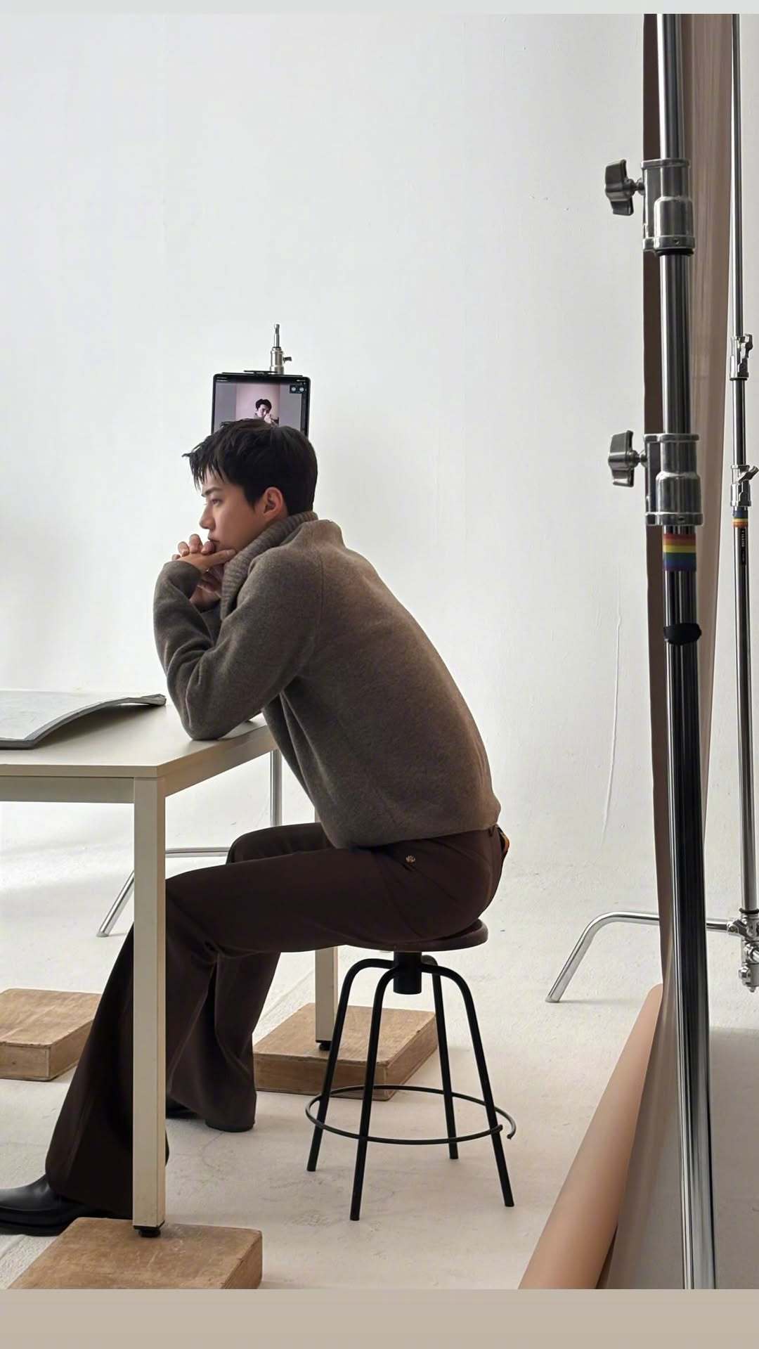 Fandom-recommended wallpaper image of Sehun (EXO)