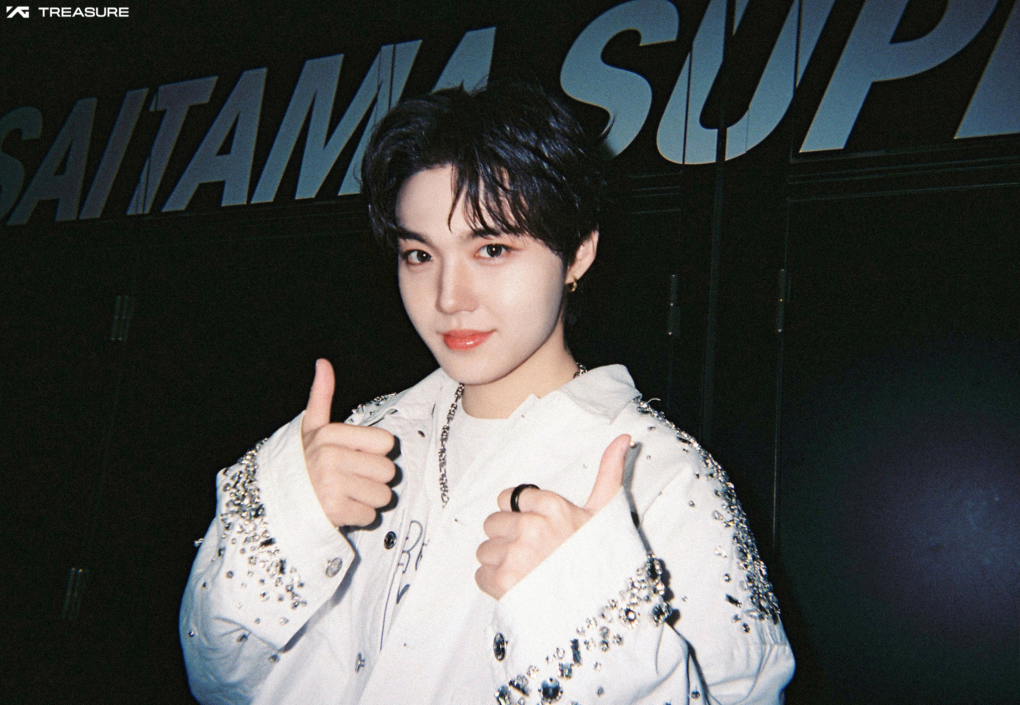 Behind-the-scenes cut of Doyoung (TREASURE)