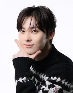 Recent activity shot of Hwang Minhyun