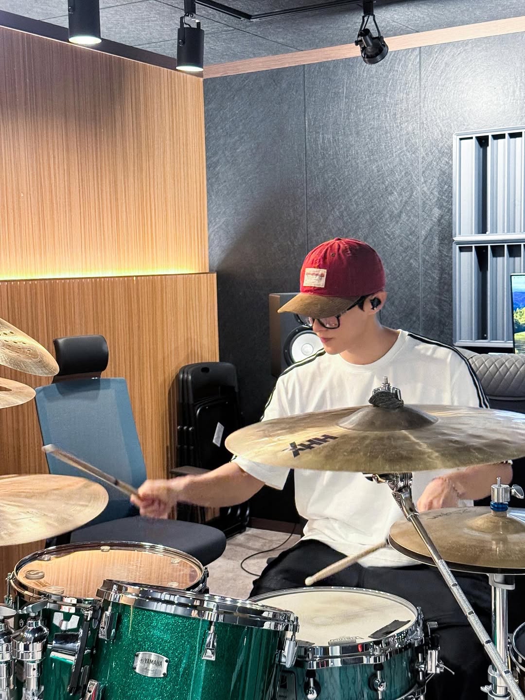 Latest photo of DK (SEVENTEEN)