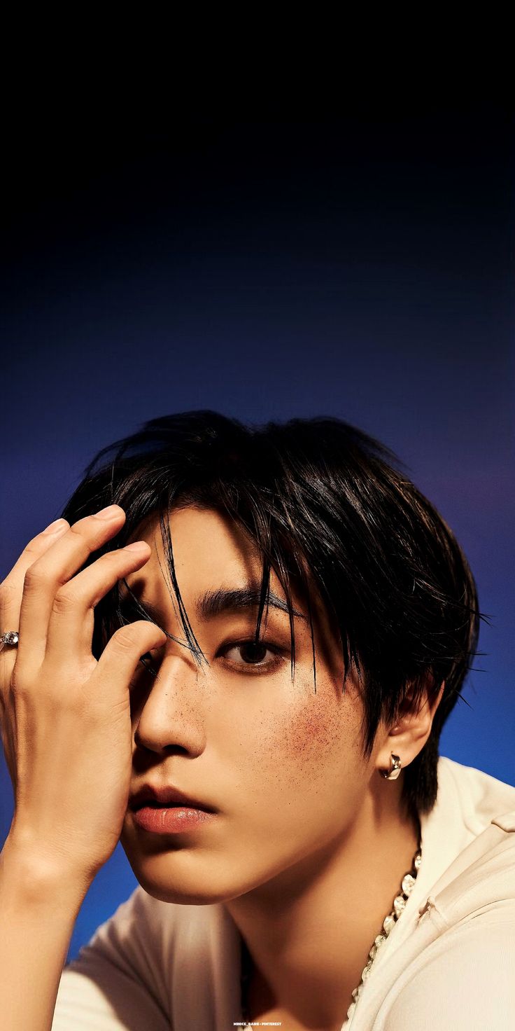 Today's most popular wallpaper in the HAN (Stray Kids) community