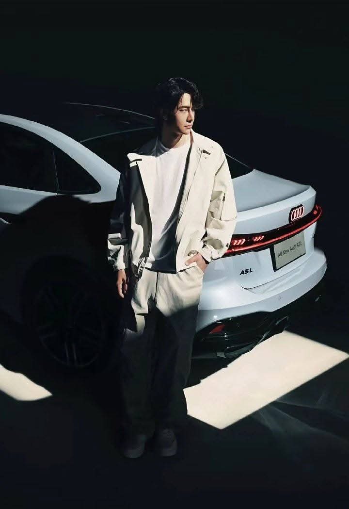 王一博的最新照片