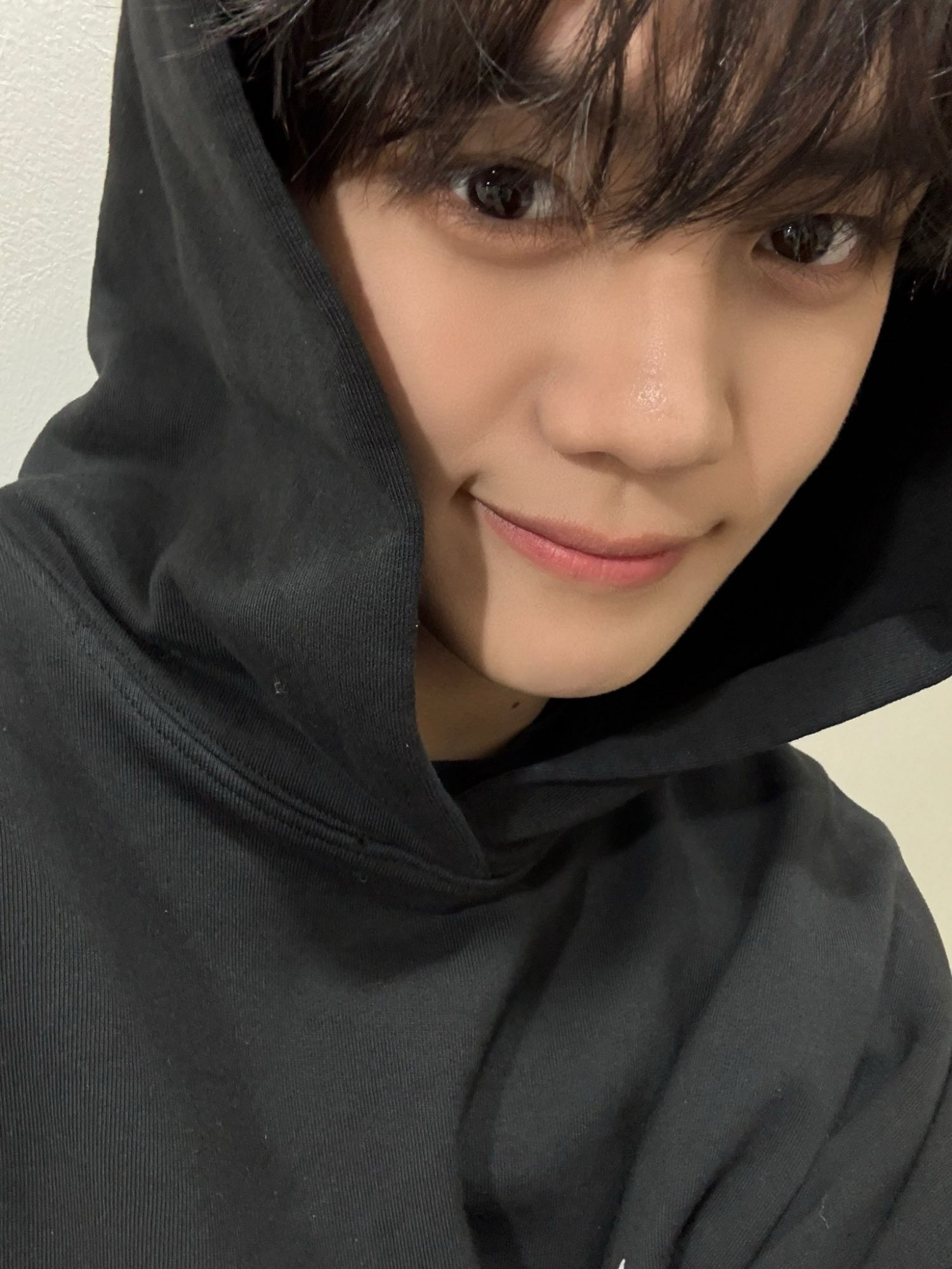 Behind-the-scenes cut of Kim Gyuvin (ZEROBASEONE)